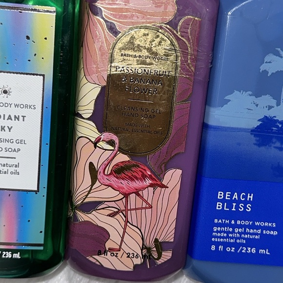 NEW 5x BATH & BODY WORKS GENTLE GEL HAND SOAP WASH 8 oz Lot Assorted NEW - Picture 4 of 16